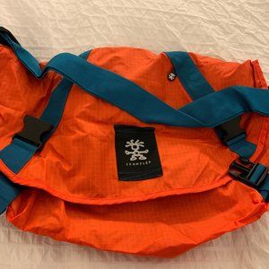 NWT Crumpler Packable Travel Messenger Bag